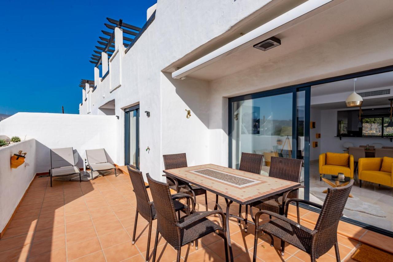 Lotus 2401 - Beautiful Apartment With Pool & Sea View Касарес Екстер'єр фото