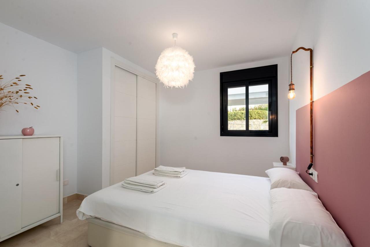 Lotus 2401 - Beautiful Apartment With Pool & Sea View Касарес Екстер'єр фото